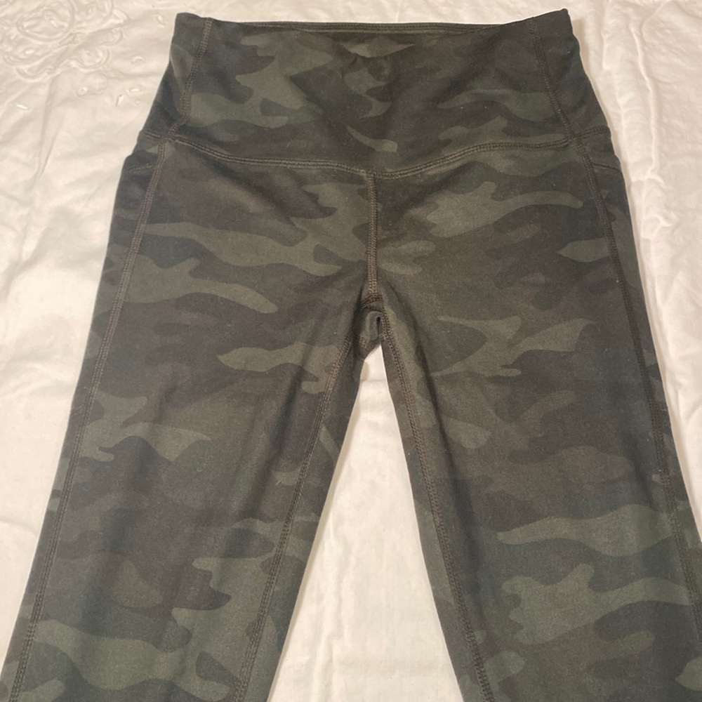 Camouflage leggings